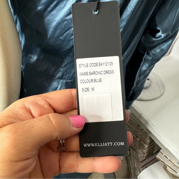 ELLIATT Revolve Shiny Satin Blue Sexy One Sleeve Mini Dress NWT Size Medium - Picture 9 of 13
